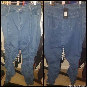 Cute stretch jeans with ruching CLEARANCE